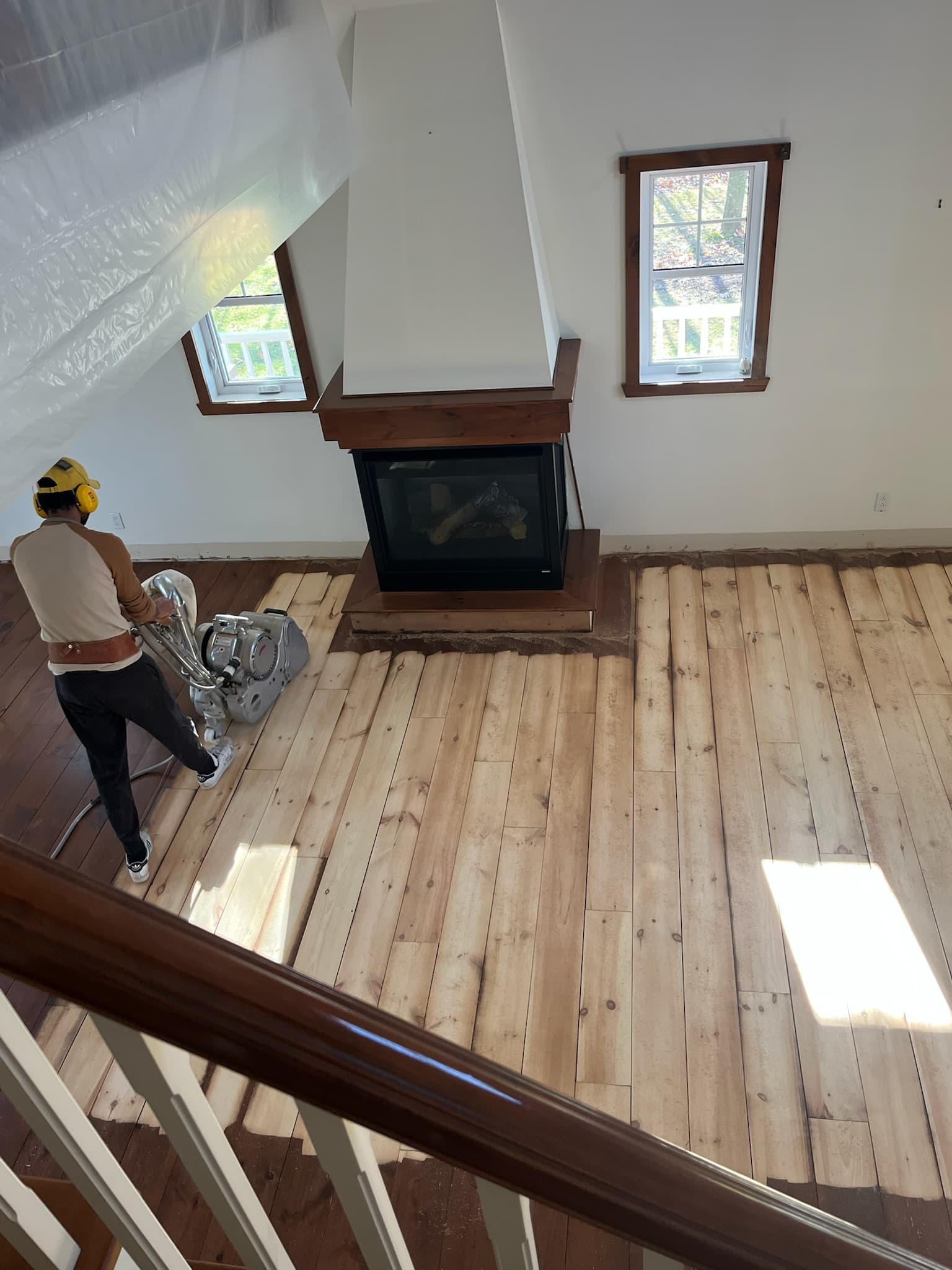 Sablage d’un plancher de bois franc à la sableuse
